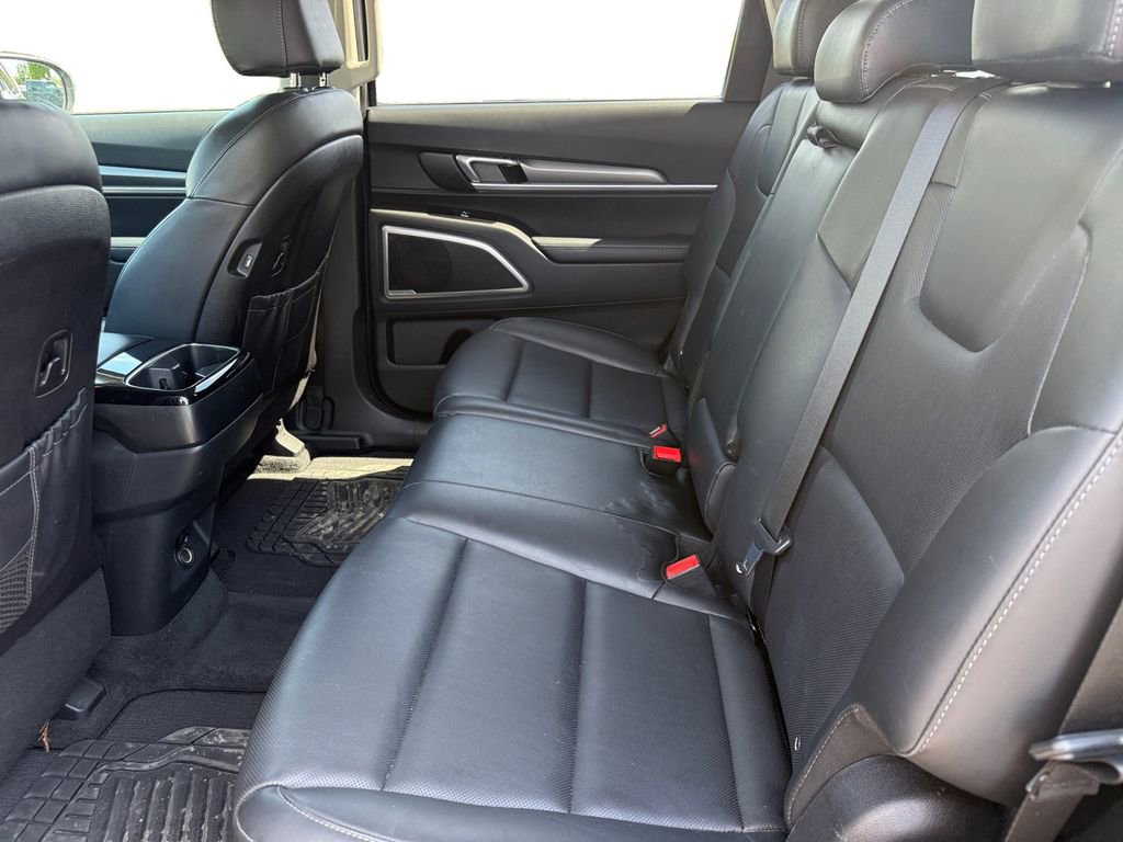 Used 2021 Kia Telluride LX AWD/4WD image 14
