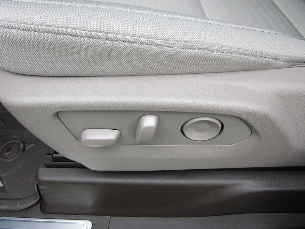 New 2026 GMC Sierra 2500 SLE w/ SLE Value Package; image 37