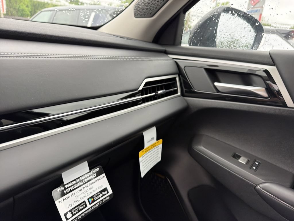 New 2026 Mitsubishi Outlander SE AWD/4WD image 25