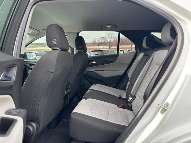 Used 2022 Chevrolet Equinox LS image 10