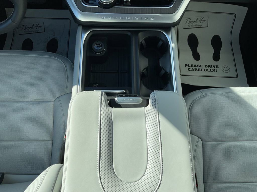 New 2026 Ford Expedition Platinum w/ Platinum Ultimate Package image 18