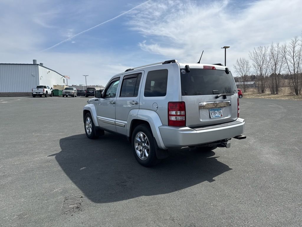 Used 2012 Jeep Liberty Limited w/ Tire & Wheel Group image 5