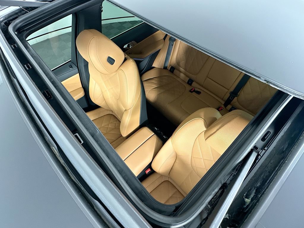 Certified 2025 BMW X5 xDrive50e w/ Parking Assistance Package image 22