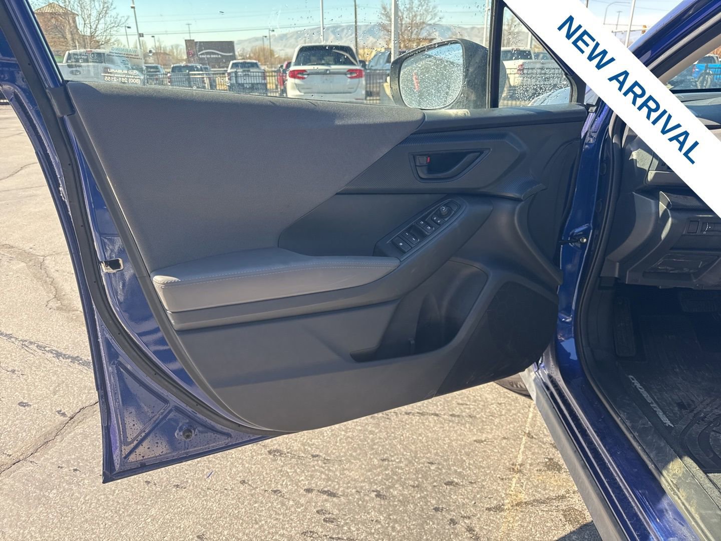 Used 2025 Subaru Crosstrek 2.0i Premium image 17