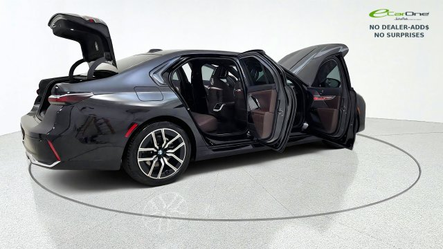 Used 2026 BMW 740i xDrive AWD/4WD image 13