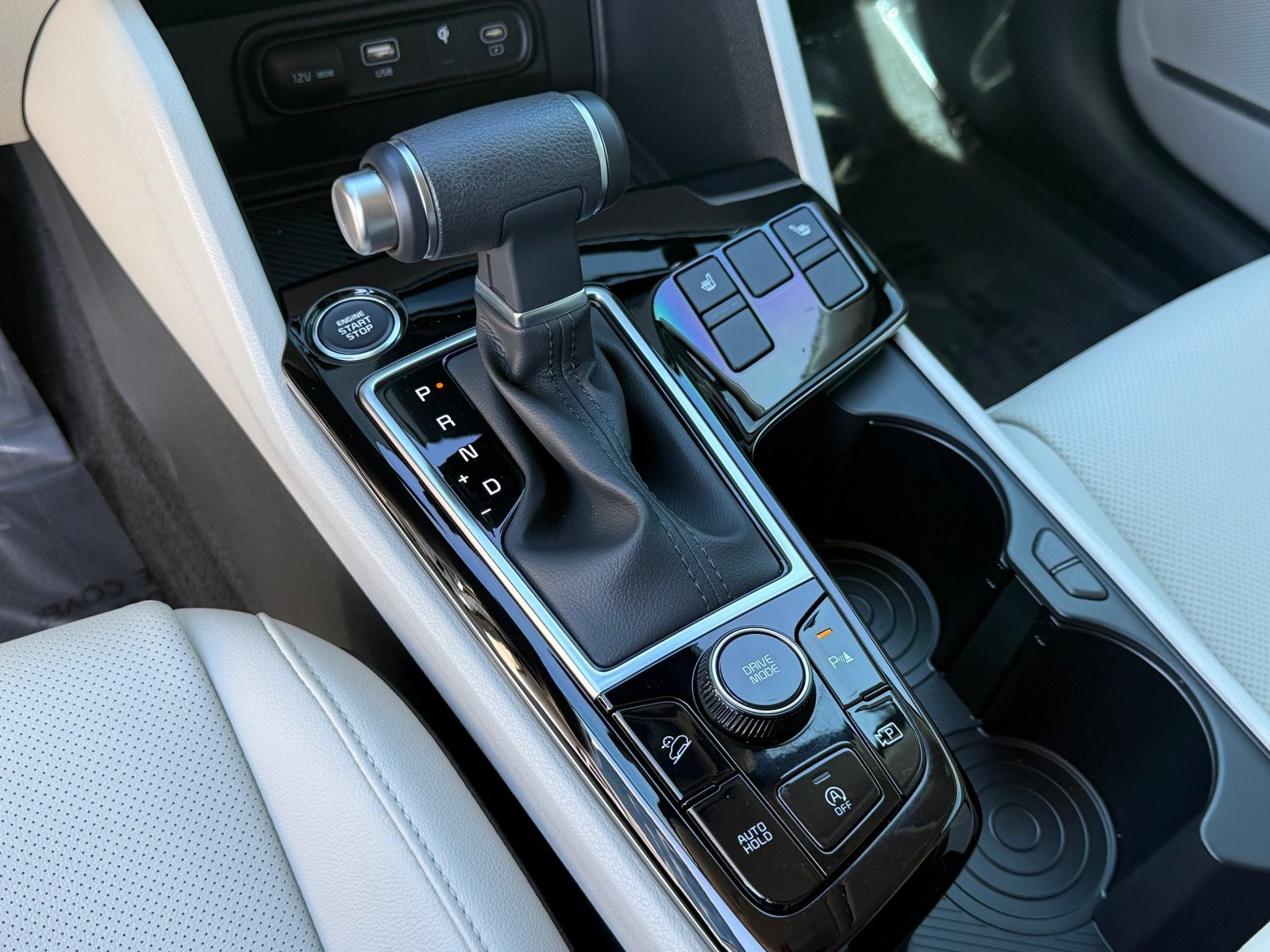 Used 2025 Kia Sportage EX image 25