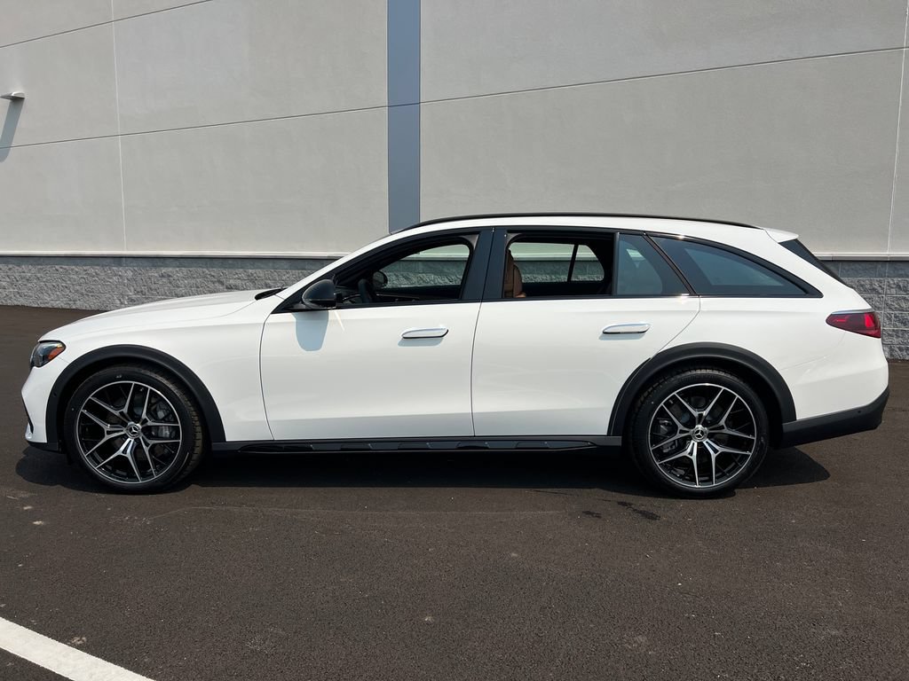 New 2026 Mercedes-Benz E 450 4MATIC All-Terrain Wagon image 4