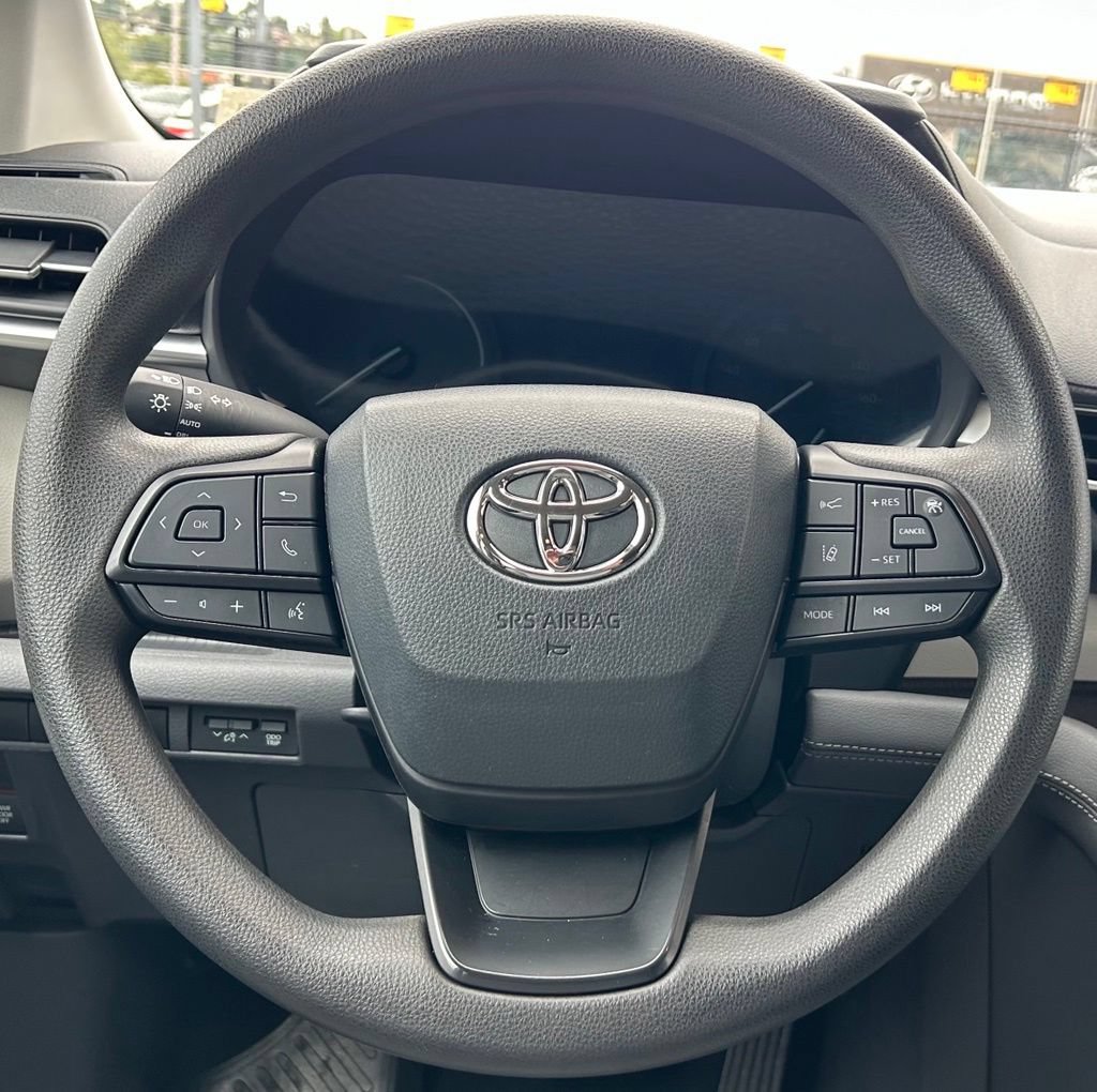 Certified 2024 Toyota Sienna LE AWD/4WD image 22