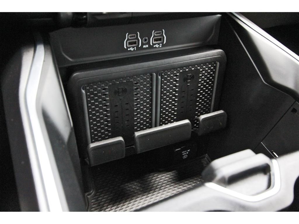 Used 2025 RAM 2500 Laramie w/ Night Edition AWD/4WD image 26