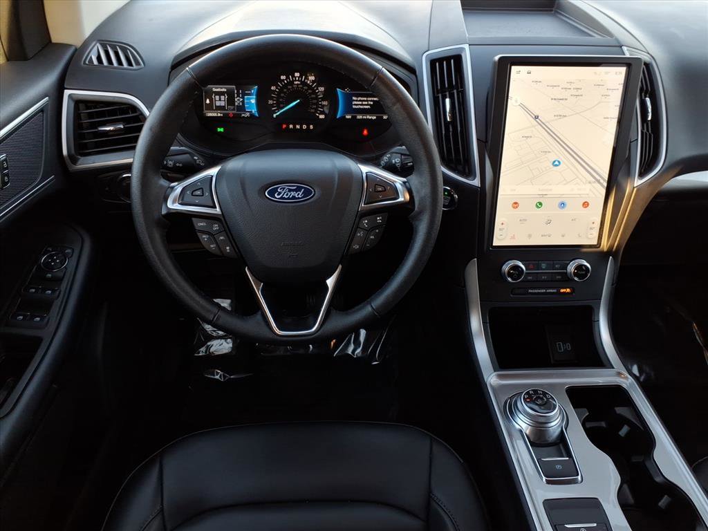 Used 2024 Ford Edge SEL image 17