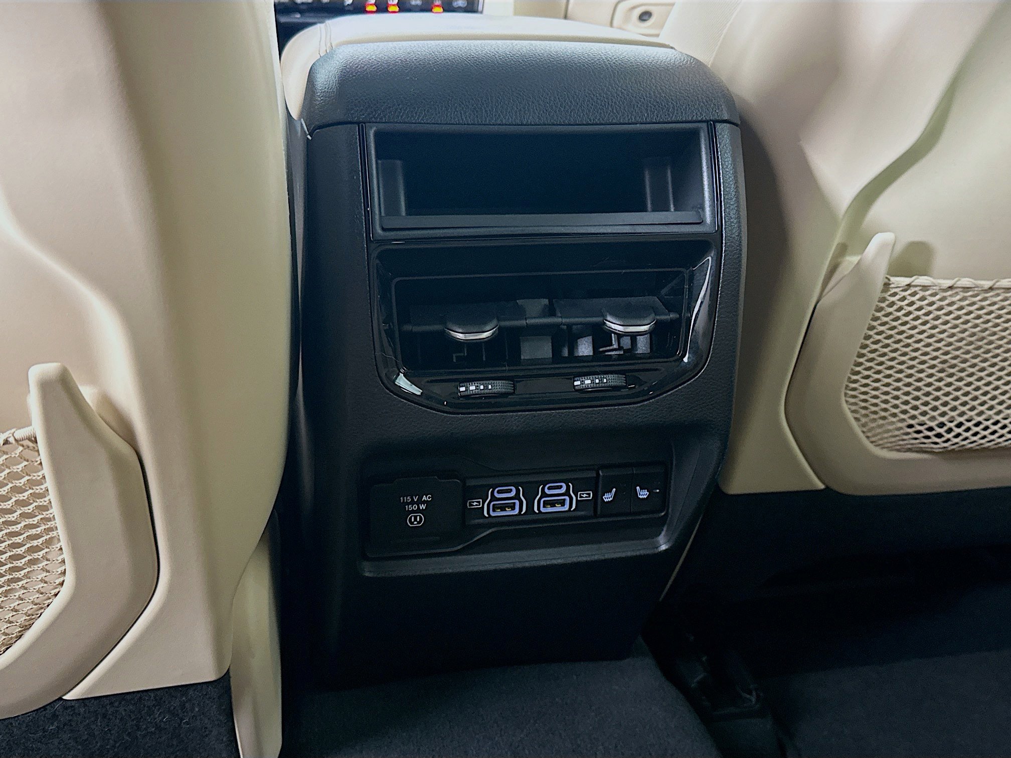 Used 2023 Jeep Grand Cherokee 4WD 4xe w/ Luxury Tech Group II image 28