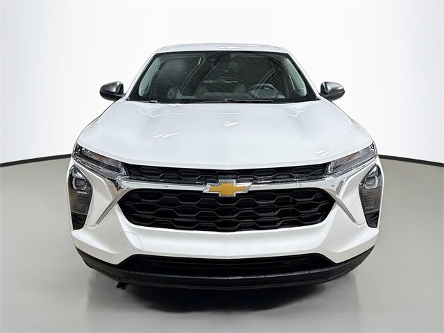 New 2026 Chevrolet Trax LS image 3