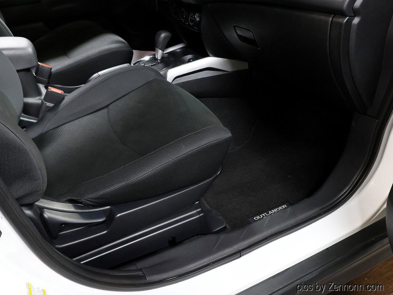 Used 2013 Mitsubishi Outlander Sport ES image 31