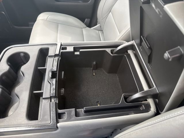 Used 2018 Chevrolet Silverado 1500 LTZ AWD/4WD image 34
