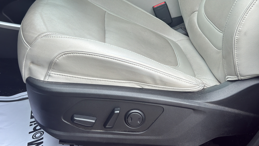 Used 2024 Hyundai Tucson Limited FWD image 25