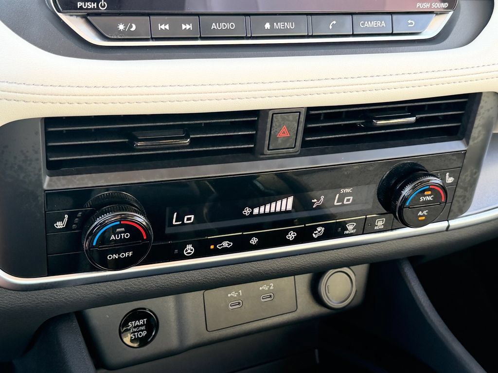 Used 2026 Nissan Rogue Dark Armor FWD image 21
