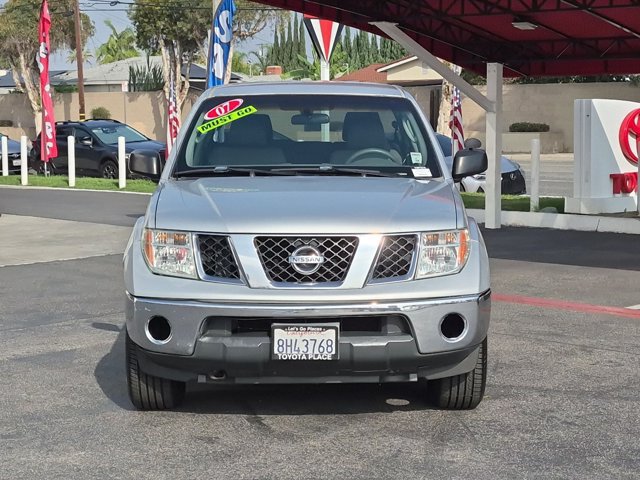 Used 2007 Nissan Frontier SE w/ SE Value Truck Pkg RWD image 2