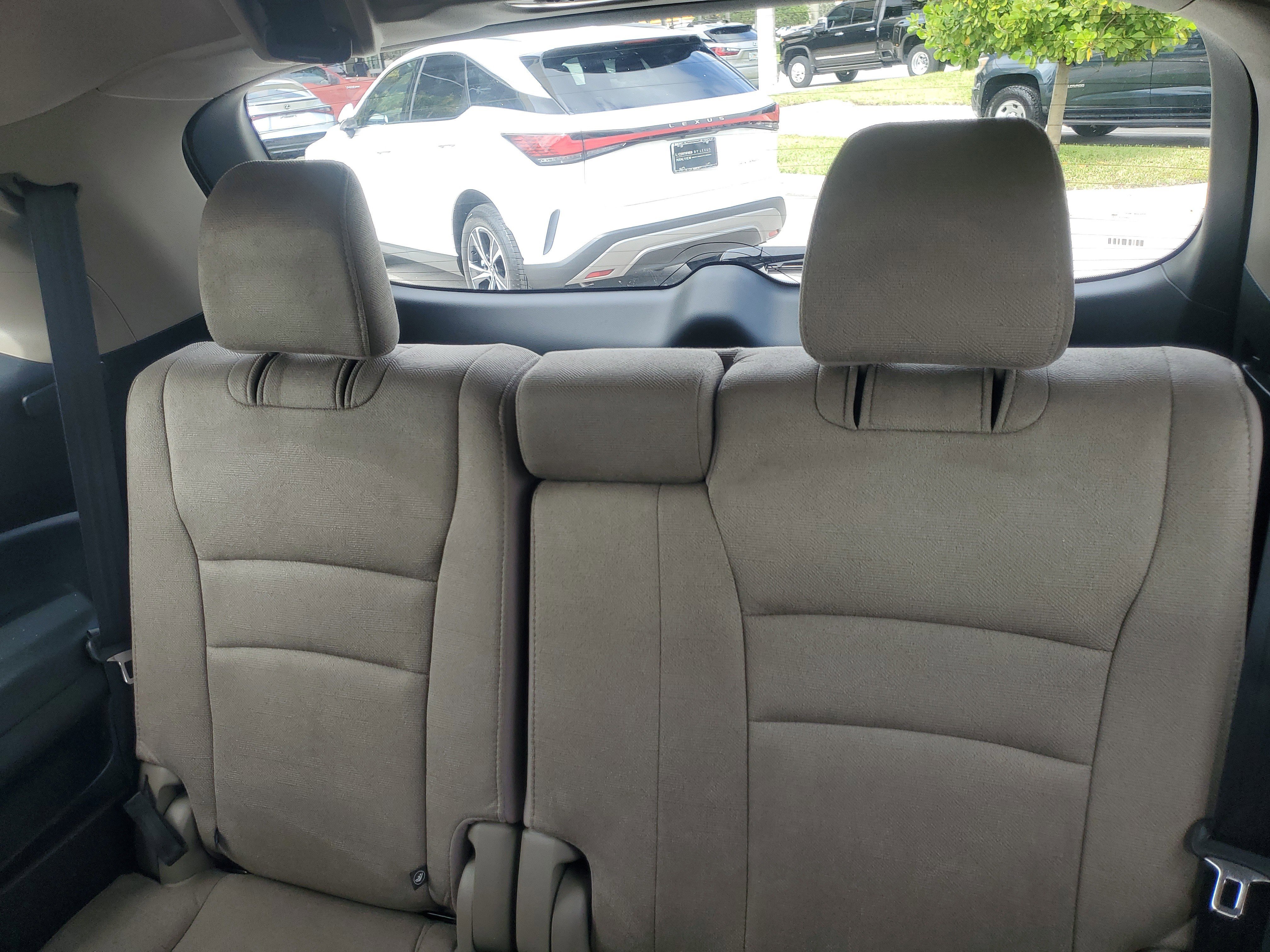 Used 2021 Honda Pilot EX image 17