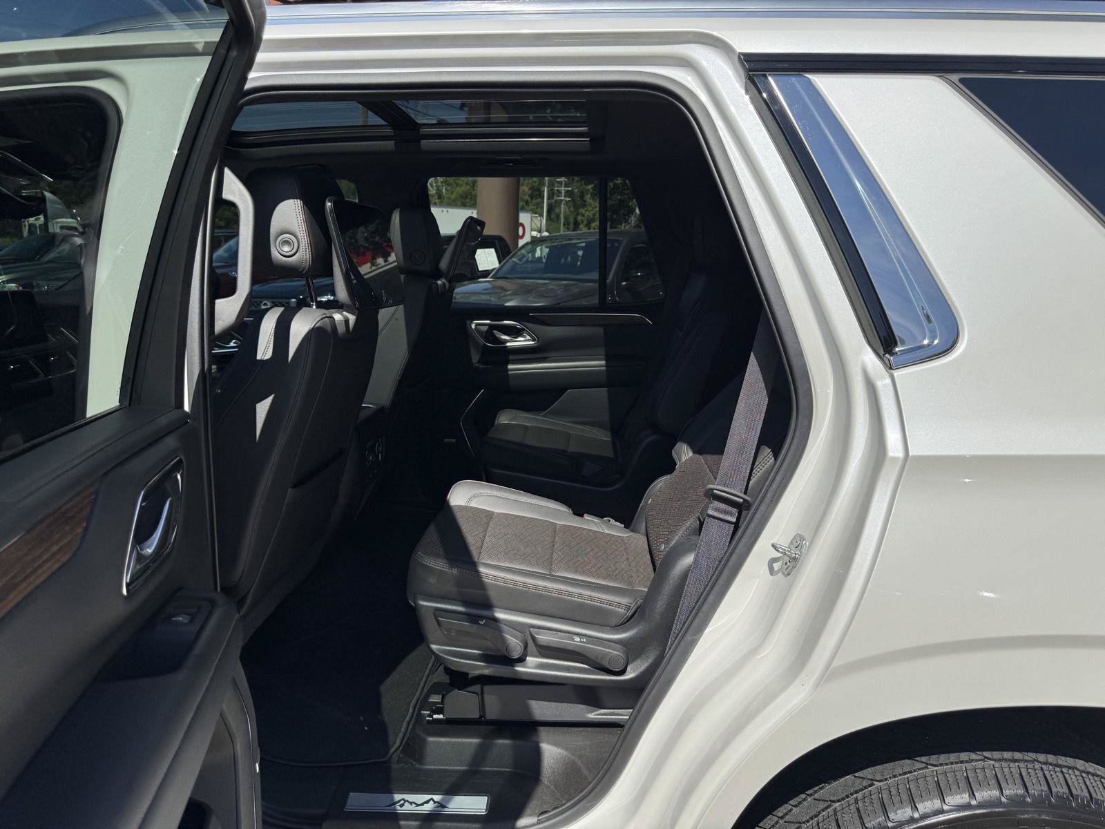Used 2021 Chevrolet Tahoe High Country AWD/4WD image 7