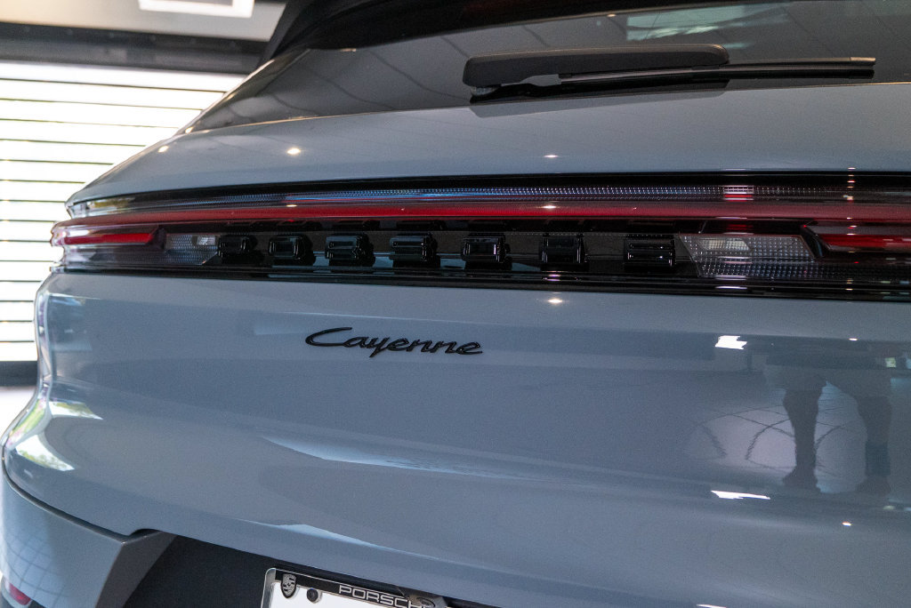 New 2026 Porsche Cayenne AWD/4WD image 15
