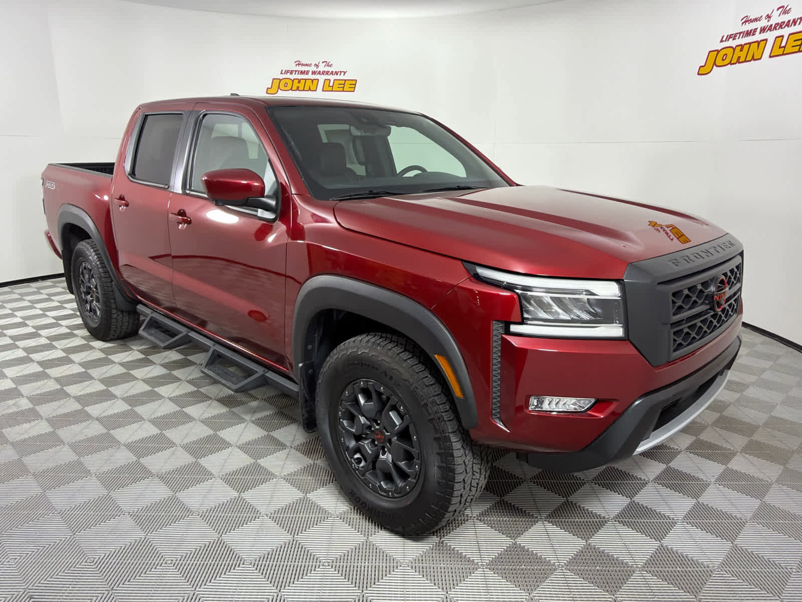 Used 2024 Nissan Frontier PRO-4X w/ Pro Premium Package image 8