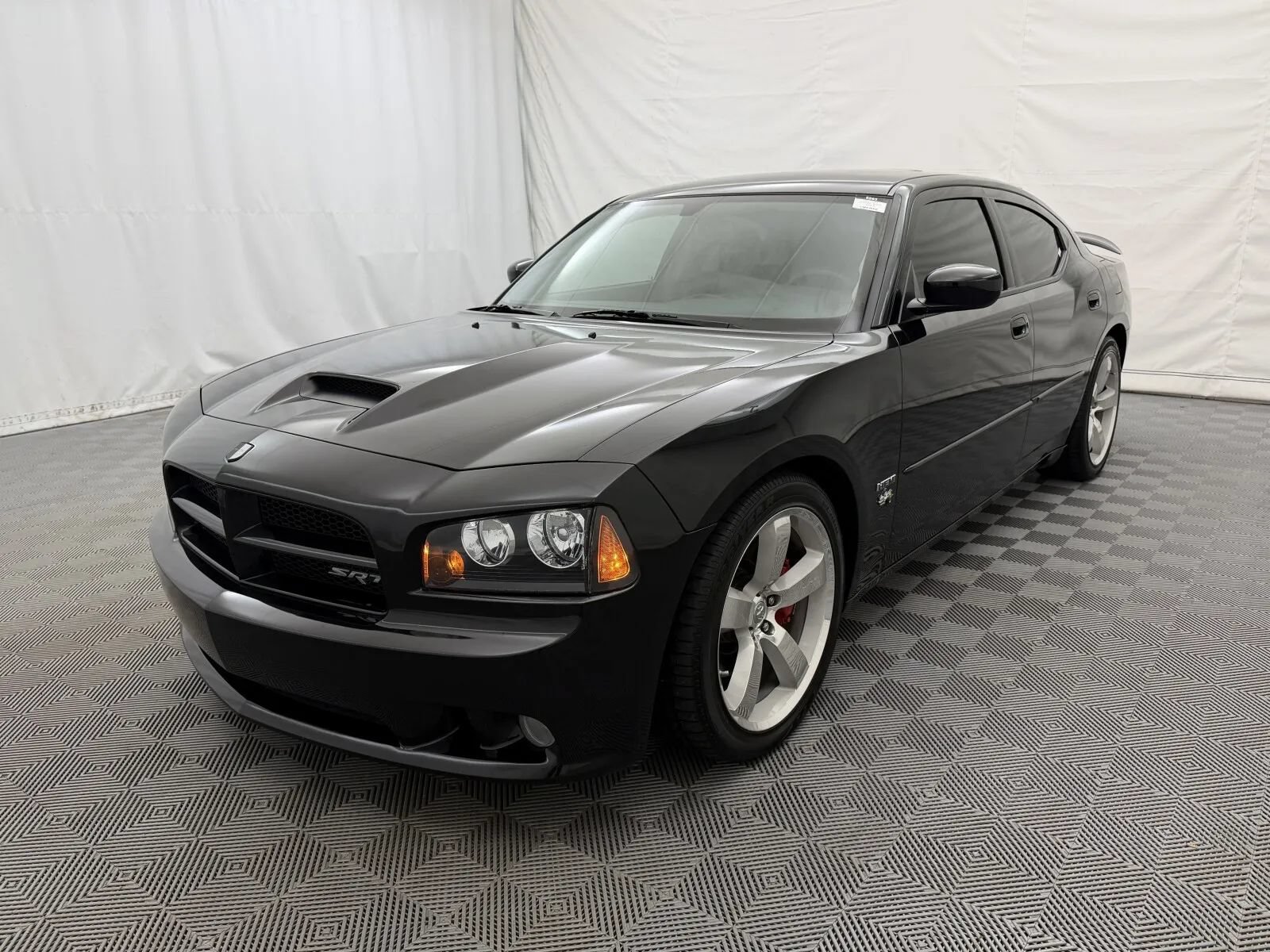 Used 2006 Dodge Charger SRT8 w/ SRT Option Group III RWD image 2