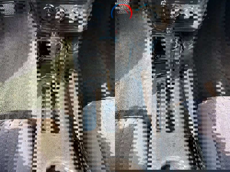 Used 2002 Chevrolet Camaro LT w/ Preferred Equipment Group 1 image 17