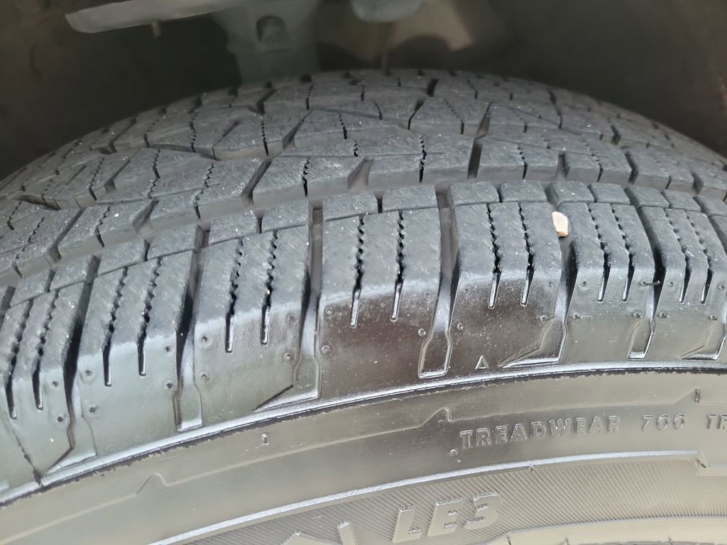 Used 2017 Toyota RAV4 XLE image 33