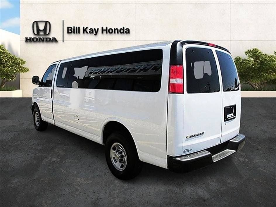 Used 2024 Chevrolet Express 3500 LS RWD image 5