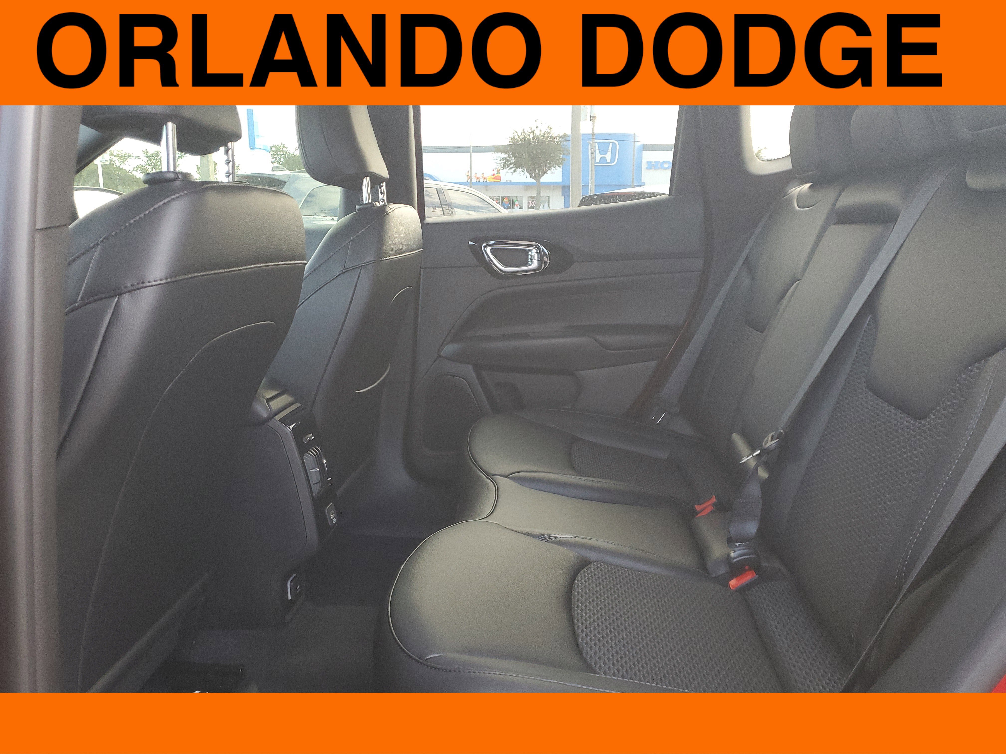 New 2026 Jeep Compass Latitude image 10