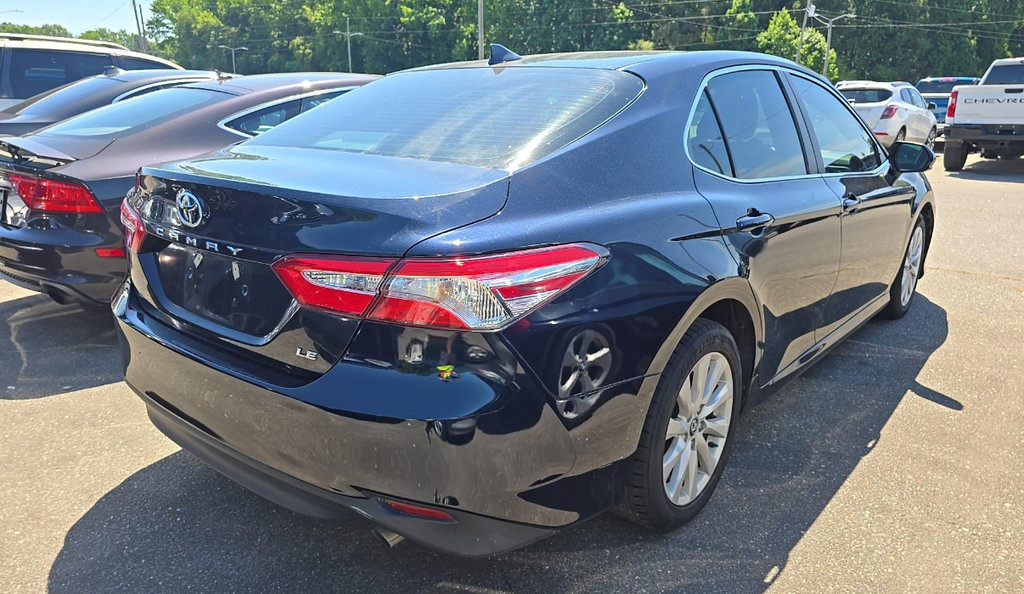 Used 2020 Toyota Camry LE FWD image 5