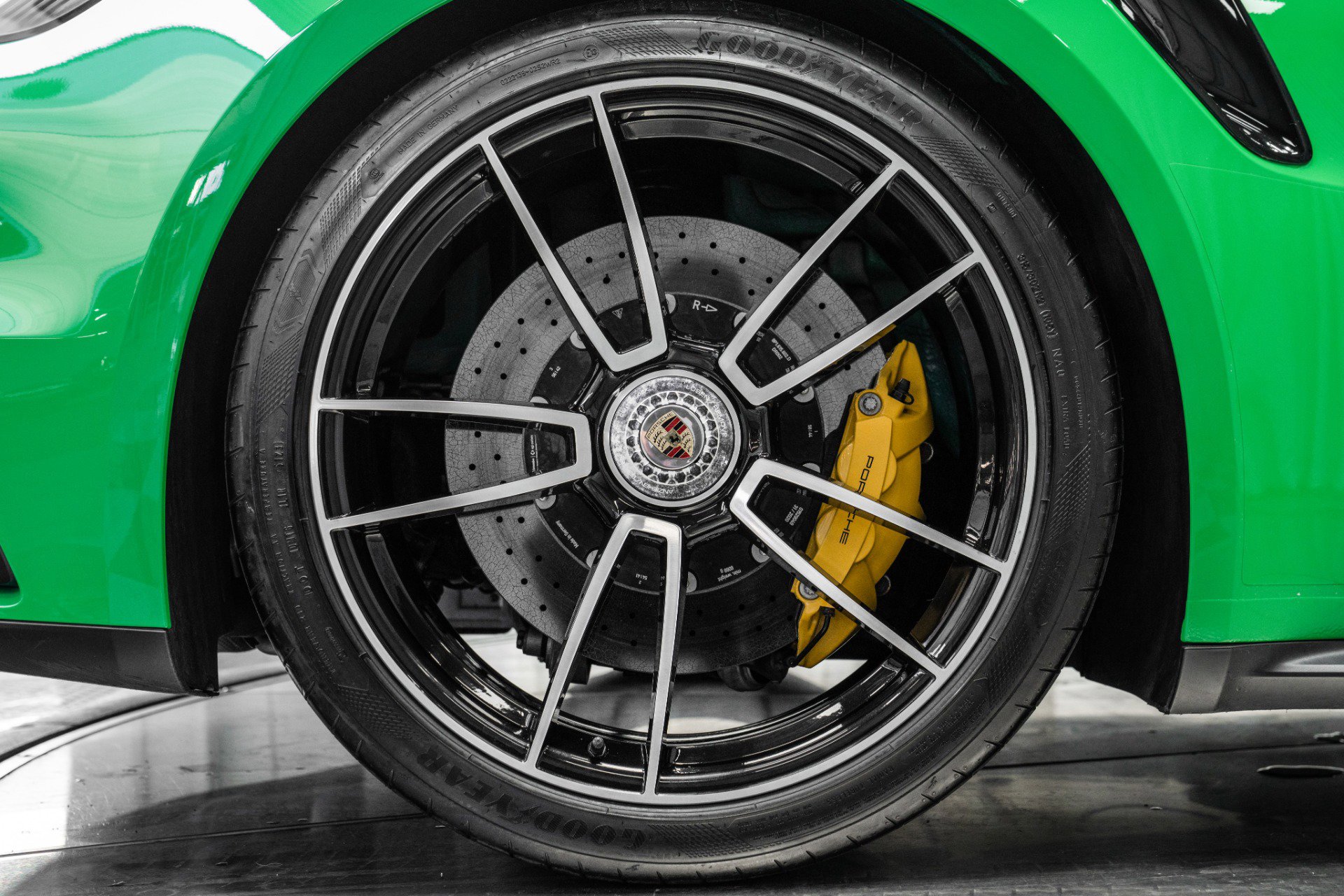 Used 2021 Porsche 911 Turbo S image 27