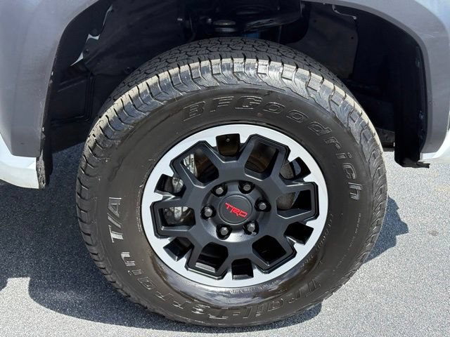 Used 2024 Toyota Tacoma TRD Off-Road AWD/4WD image 29