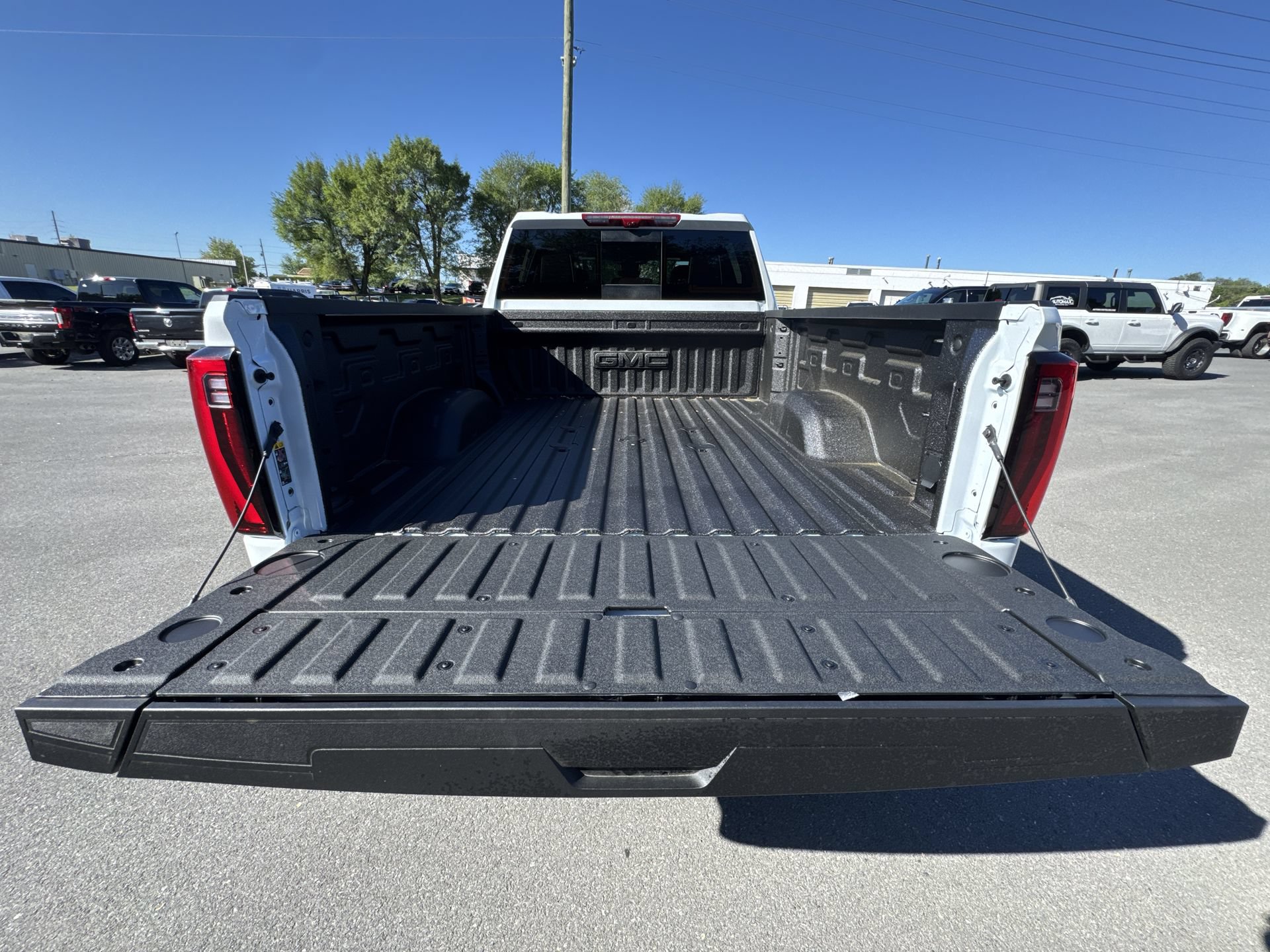 New 2026 GMC Sierra 2500 Denali Ultimate AWD/4WD image 21