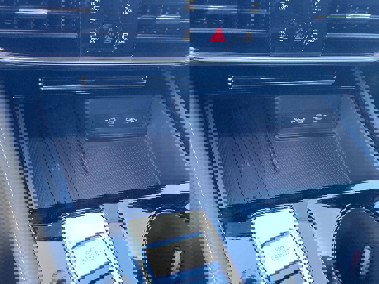 New 2026 Volkswagen Atlas Cross Sport SEL Premium R-Line image 25