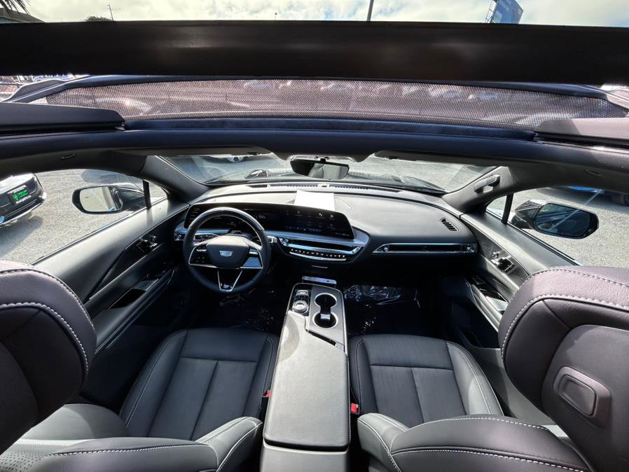 Used 2024 Cadillac Lyriq Luxury w/ LPO, Floor Liner Package image 12