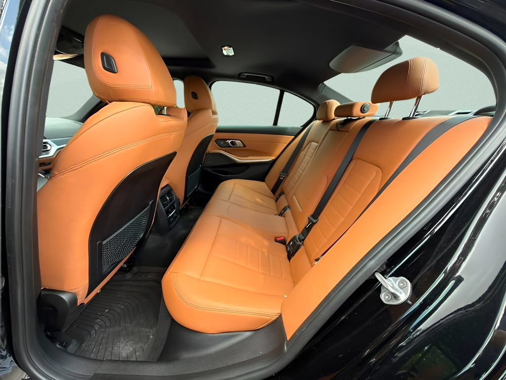 Used 2020 BMW 330i Sedan w/ Executive Package RWD image 21