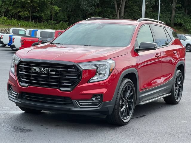 Used 2024 GMC Terrain SLT w/ Elevation Edition AWD/4WD image 46