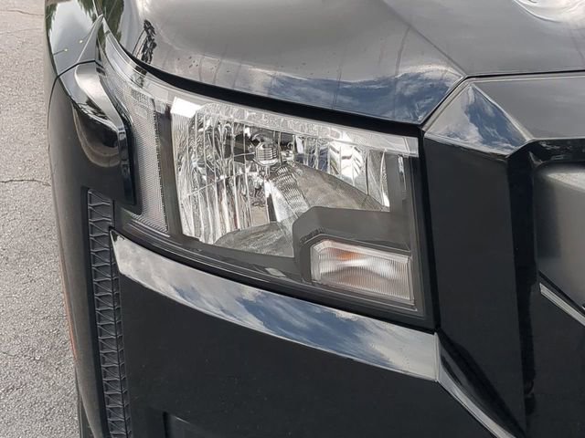 Used 2024 Nissan Frontier SV image 10