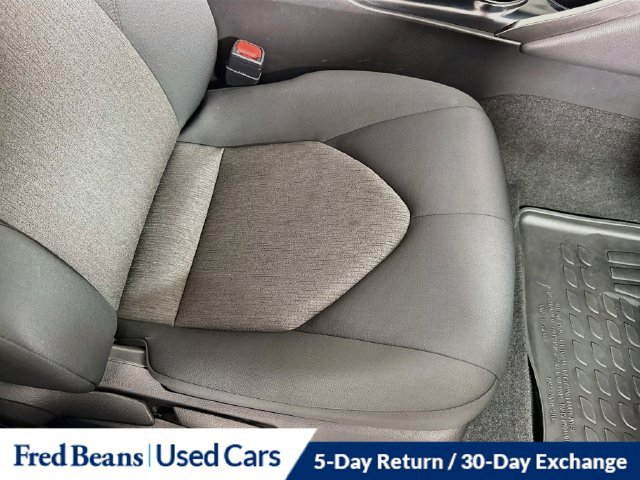 Used 2020 Toyota Camry LE FWD image 37