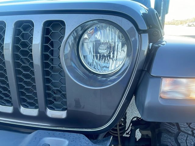 Used 2021 Jeep Gladiator Sport image 9