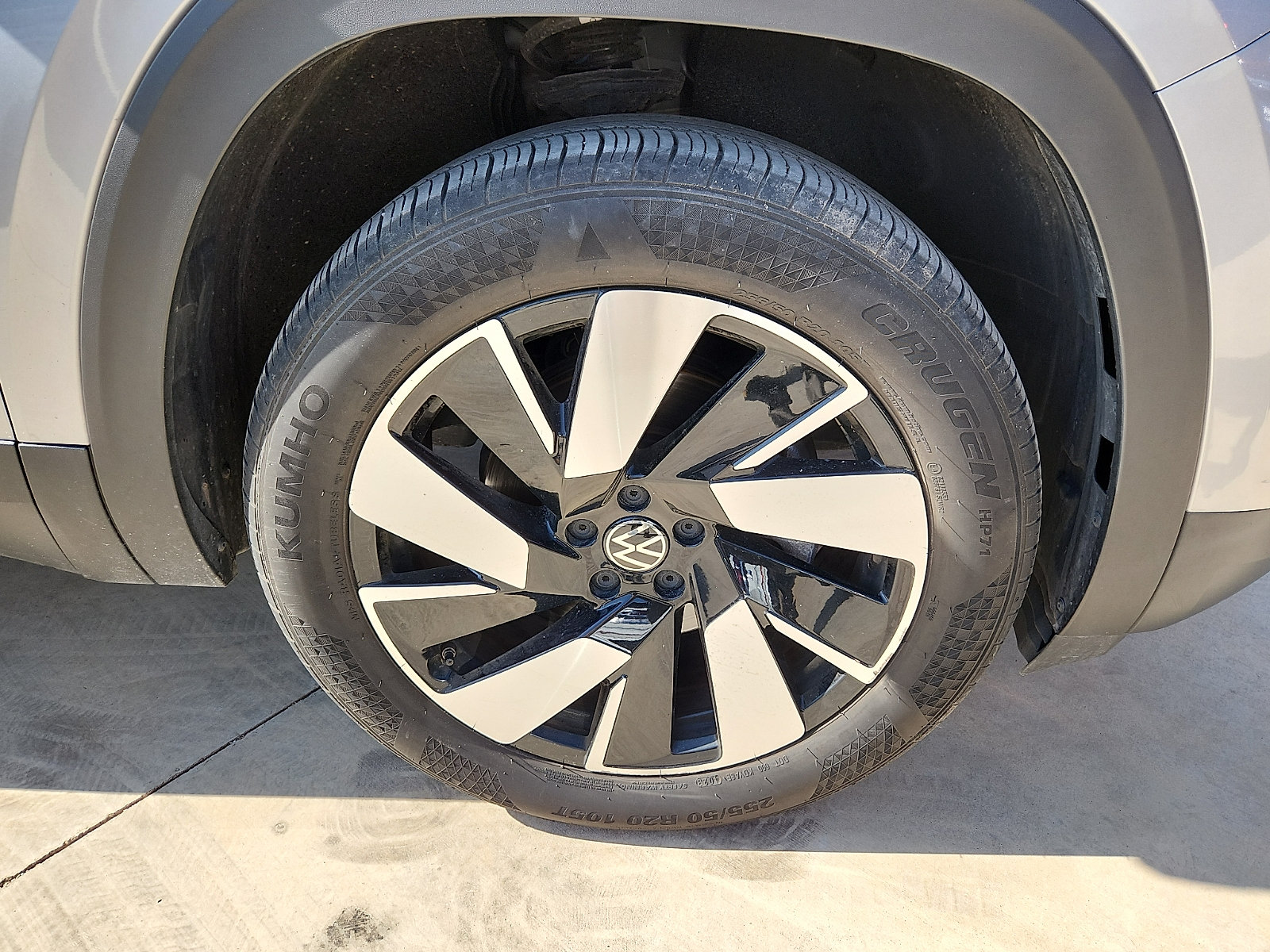 Certified 2026 Volkswagen Atlas SE FWD image 7