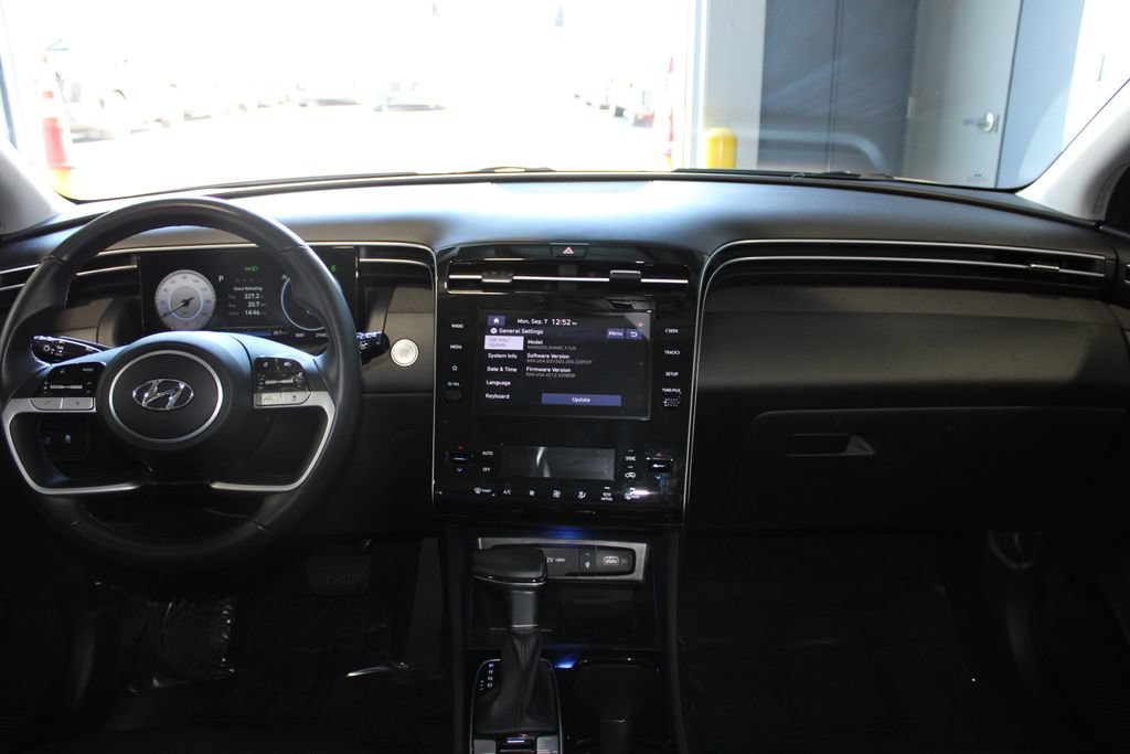Used 2023 Hyundai Tucson SEL w/ Convenience Package AWD/4WD image 13