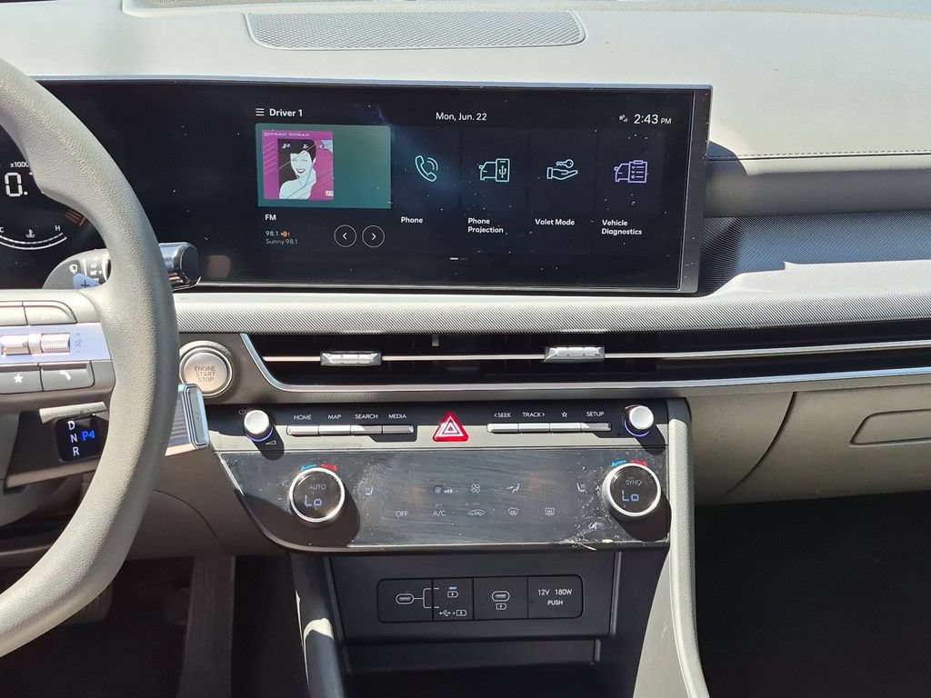 Used 2025 Hyundai Sonata SEL FWD image 19