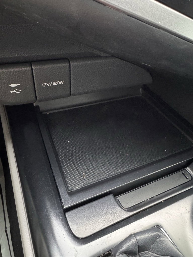 Used 2019 Toyota Camry L image 20