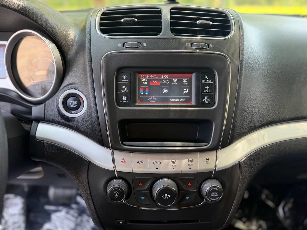 Used 2018 Dodge Journey SE w/ Blacktop Package FWD image 25