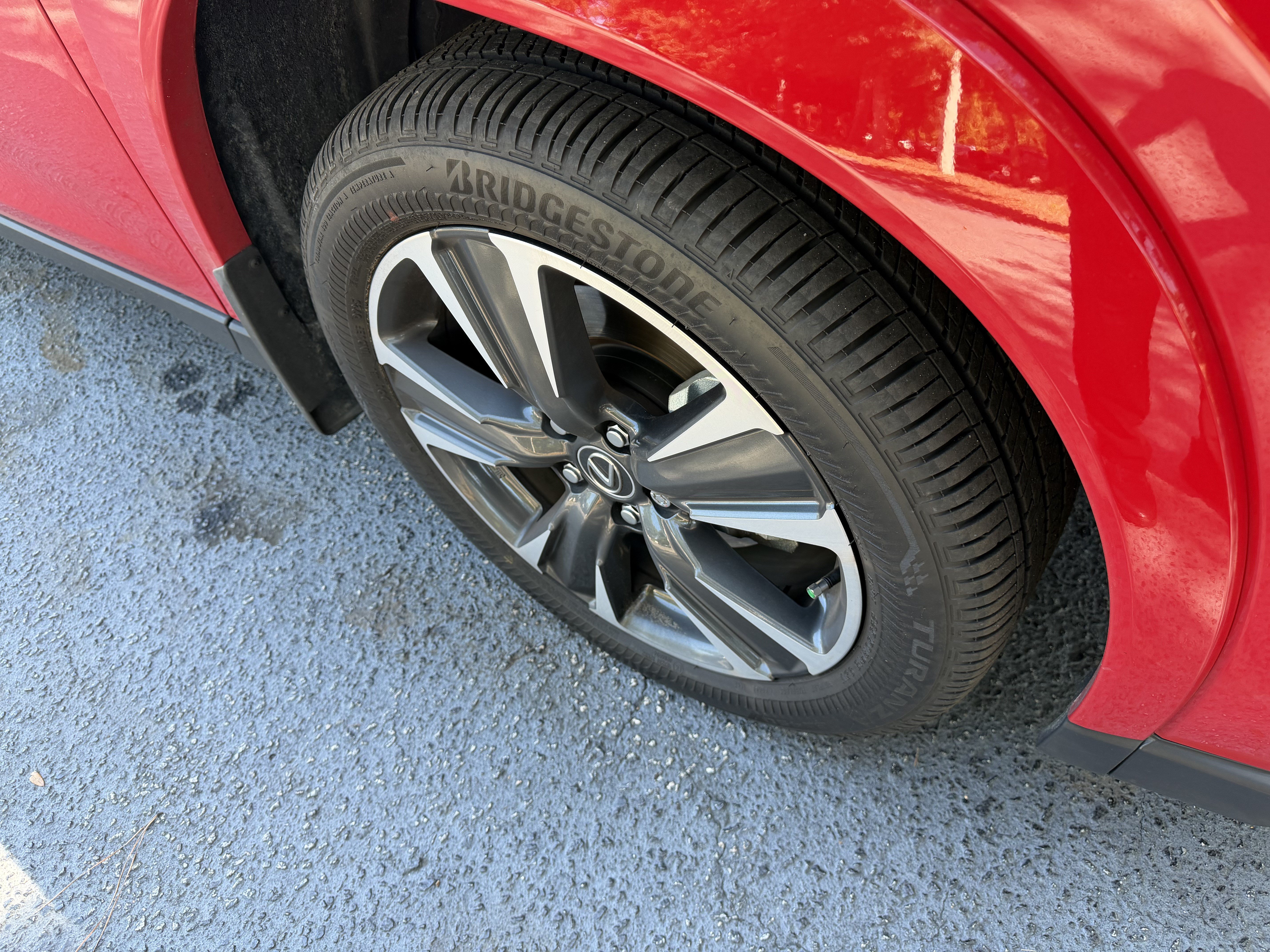 Certified 2025 Lexus UX 300h FWD w/ Accessory Package (Z1) image 11