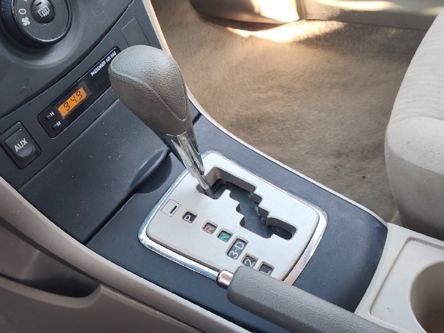 Used 2010 Toyota Corolla LE w/ LE EVP Pkg #1 FWD image 15