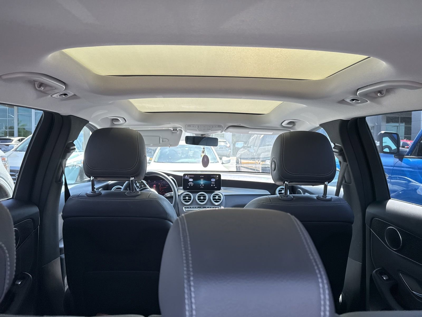 Used 2021 Mercedes-Benz GLC 300 4MATIC image 6