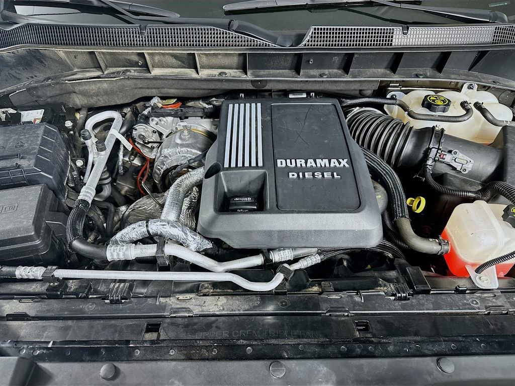 Used 2023 Chevrolet Silverado 1500 RST AWD/4WD image 32
